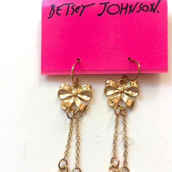 🎀❄️ BETSEY JOHNSON 🎀❄️ Bows & Mittens Earrings - Picture 3 of 3